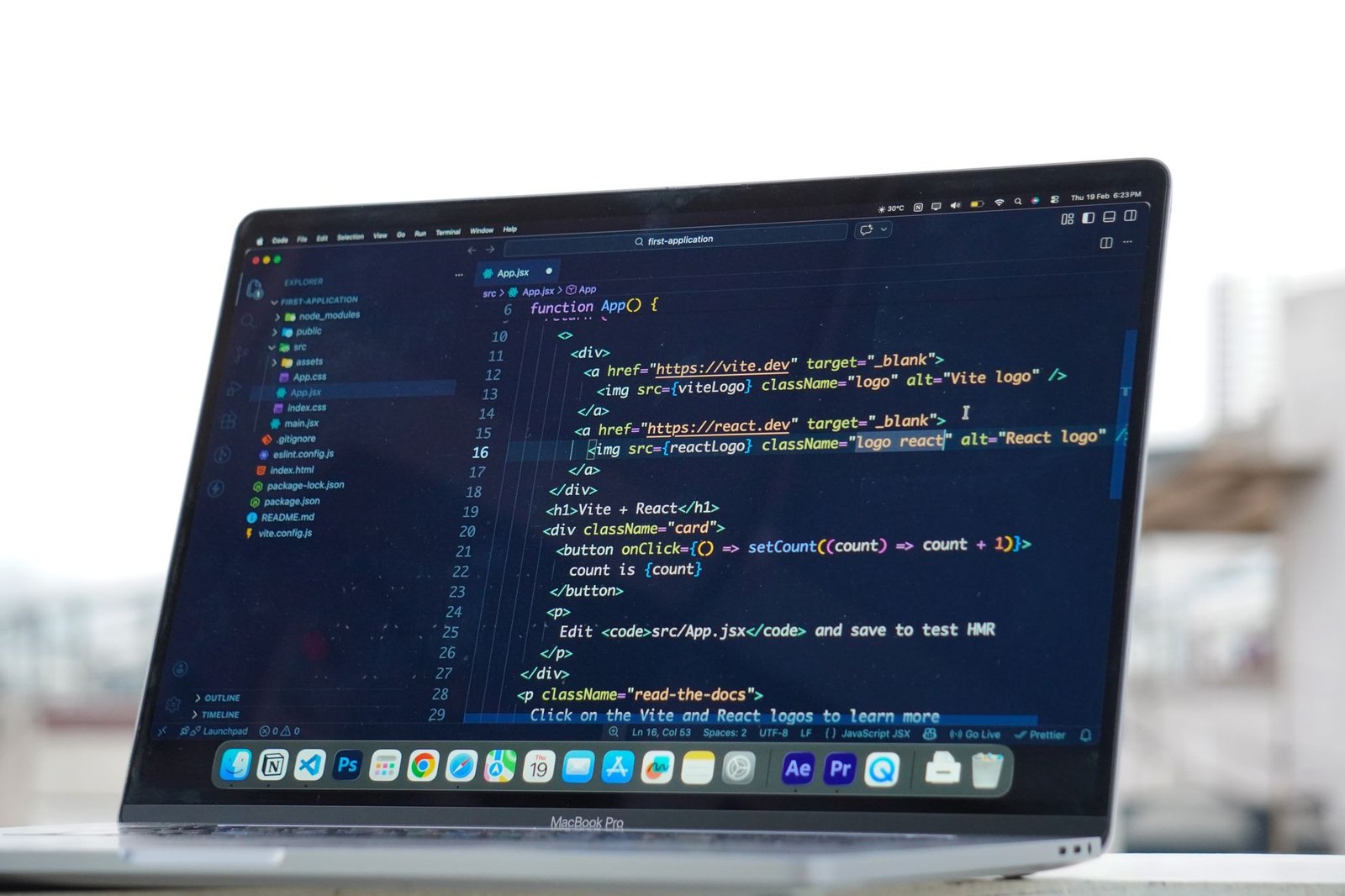 Next.js vs React: Which Should You Choose for Your Web Project?